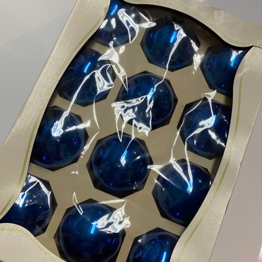 Pyramid blue 12 glass ornaments